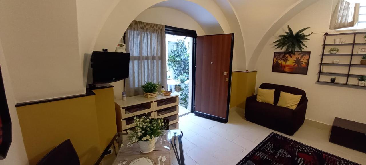 Awesomehouse Centre Bari Villa Bagian luar foto