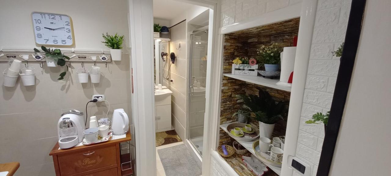 Awesomehouse Centre Bari Villa Bagian luar foto