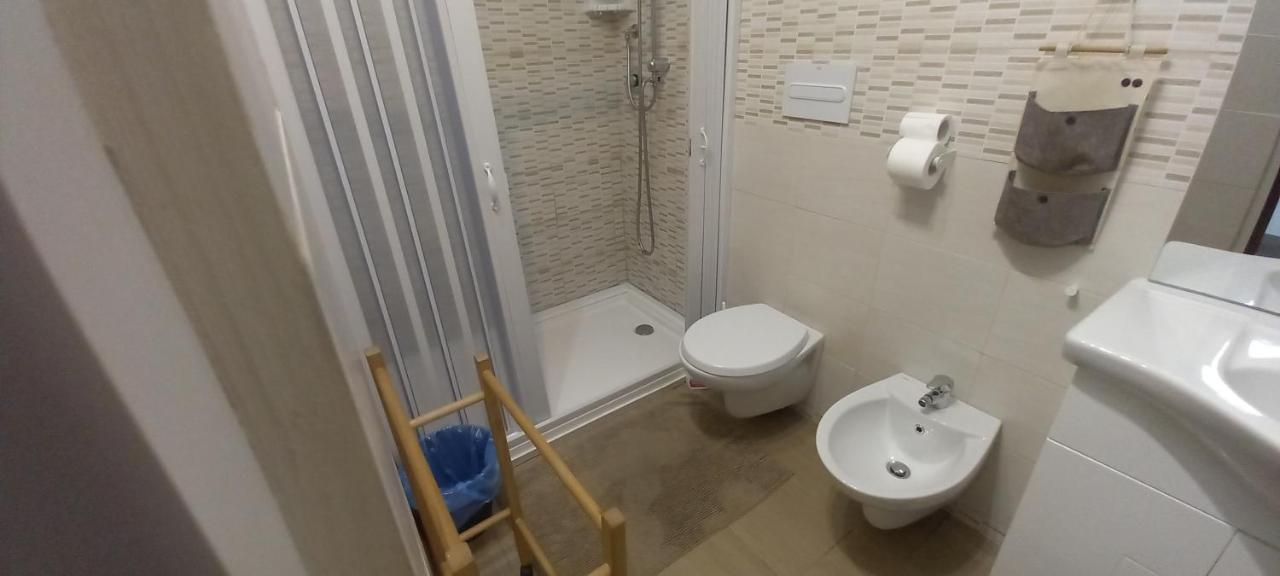 Awesomehouse Centre Bari Villa Bagian luar foto